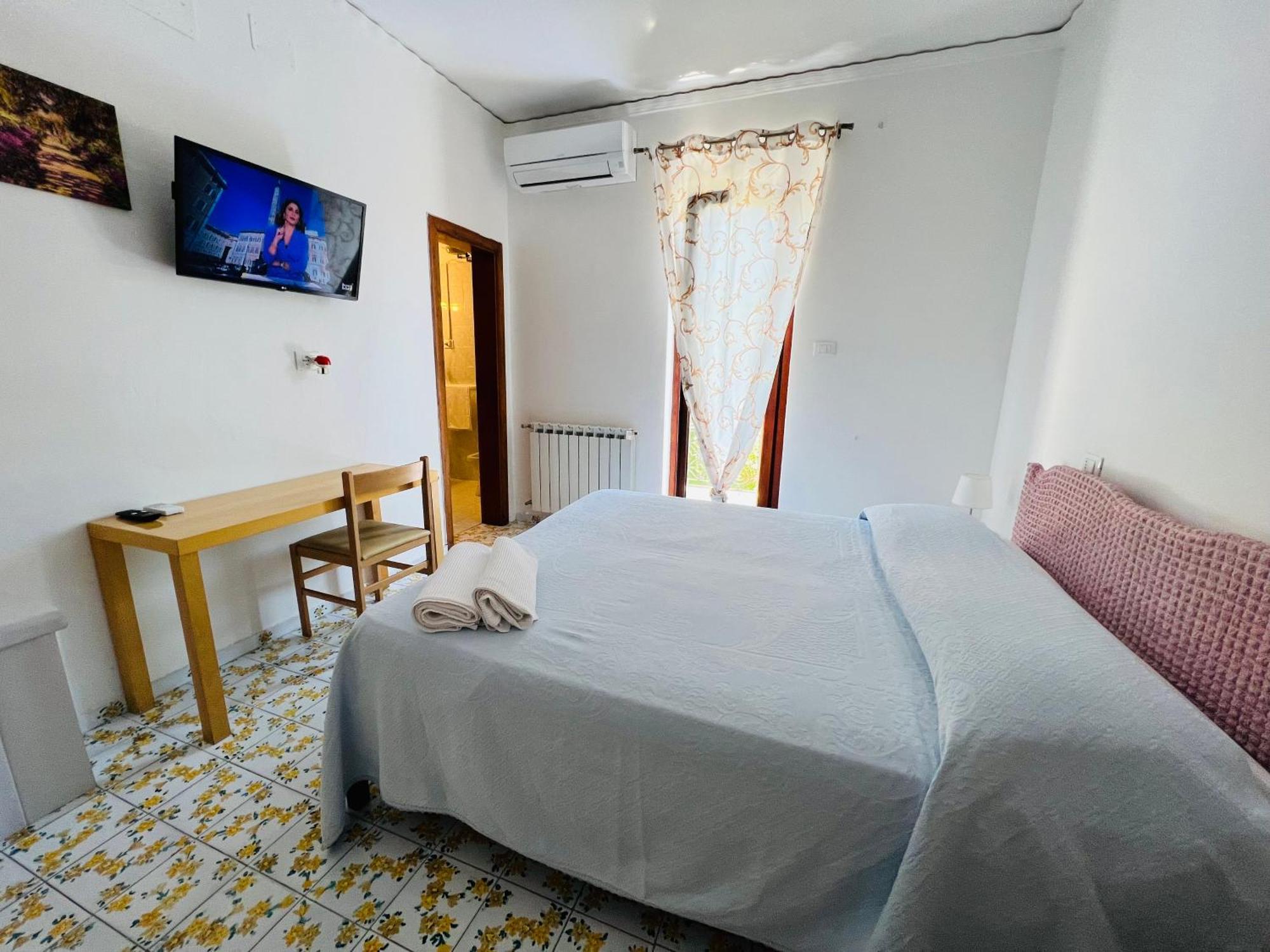 Villa Thomas Bb Conduzione Familiare Forio di Ischia Eksteriør billede