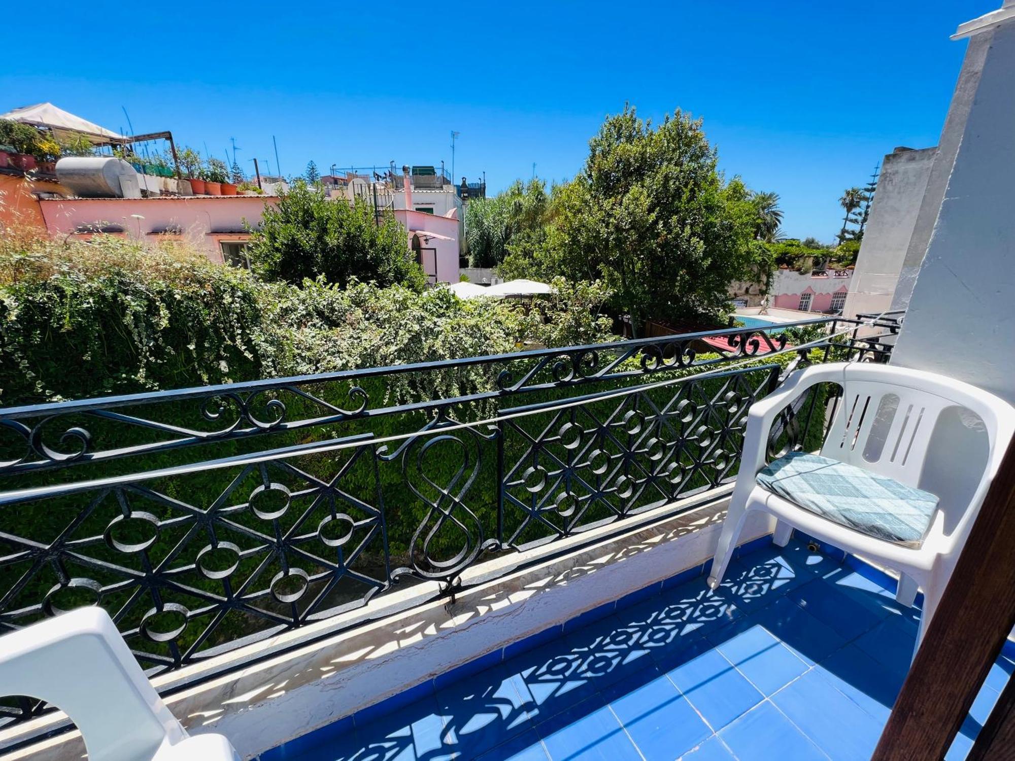 Villa Thomas Bb Conduzione Familiare Forio di Ischia Eksteriør billede