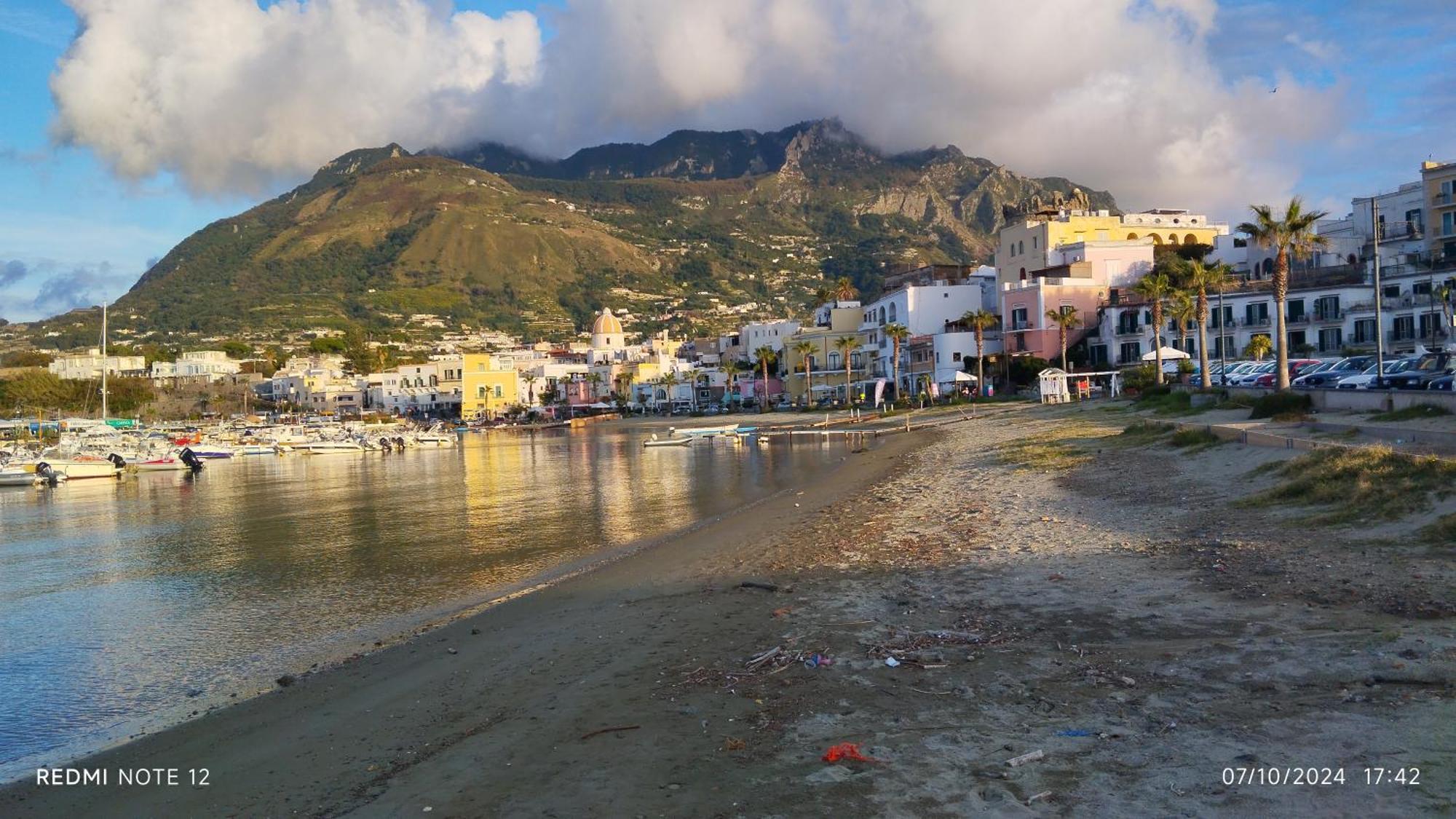 Villa Thomas Bb Conduzione Familiare Forio di Ischia Eksteriør billede